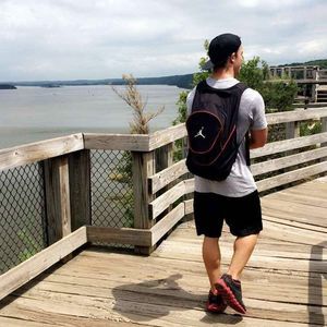 Meet your Posher, Josh